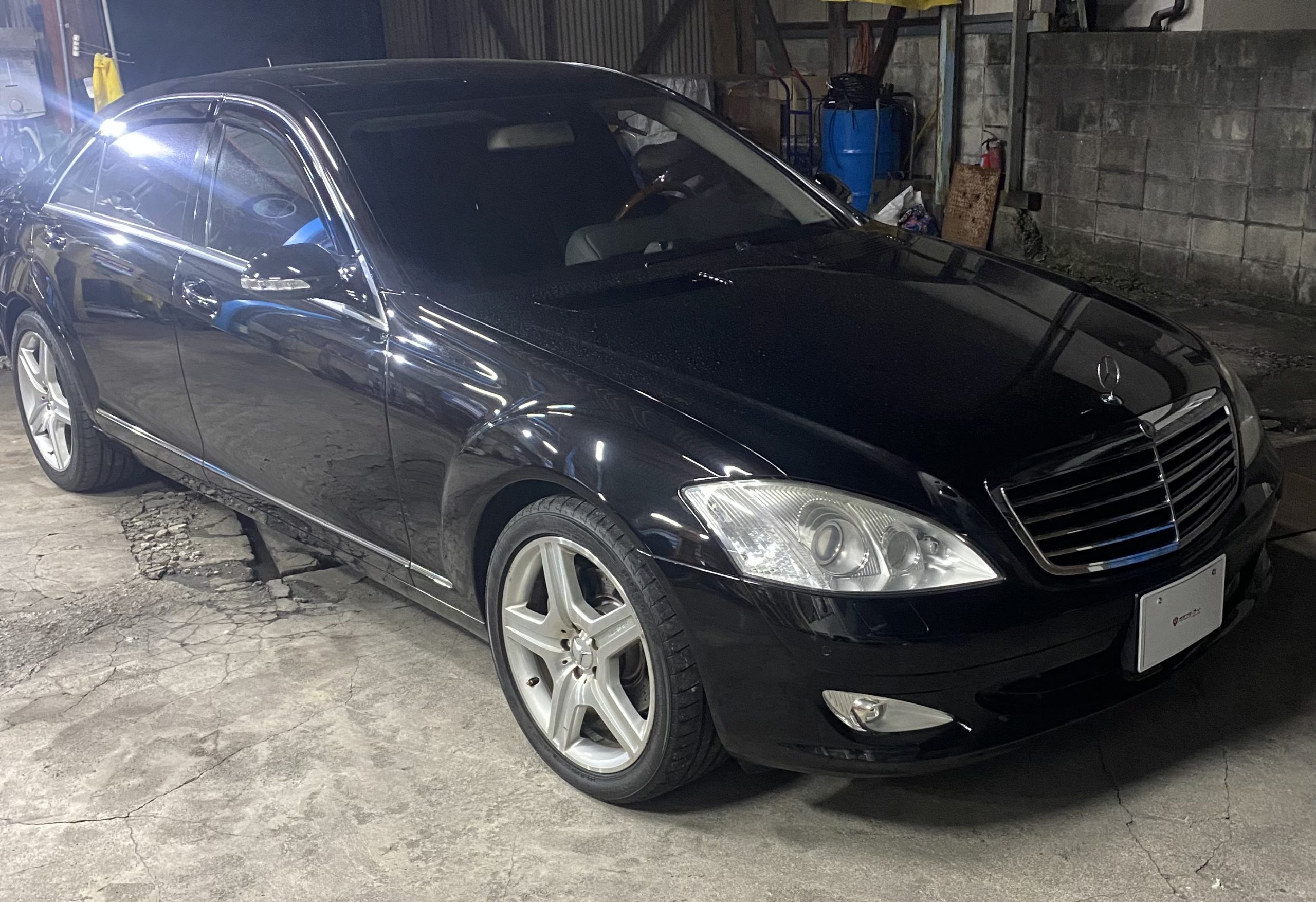 メルセデス・ベンツS550(W221)エアサス不調