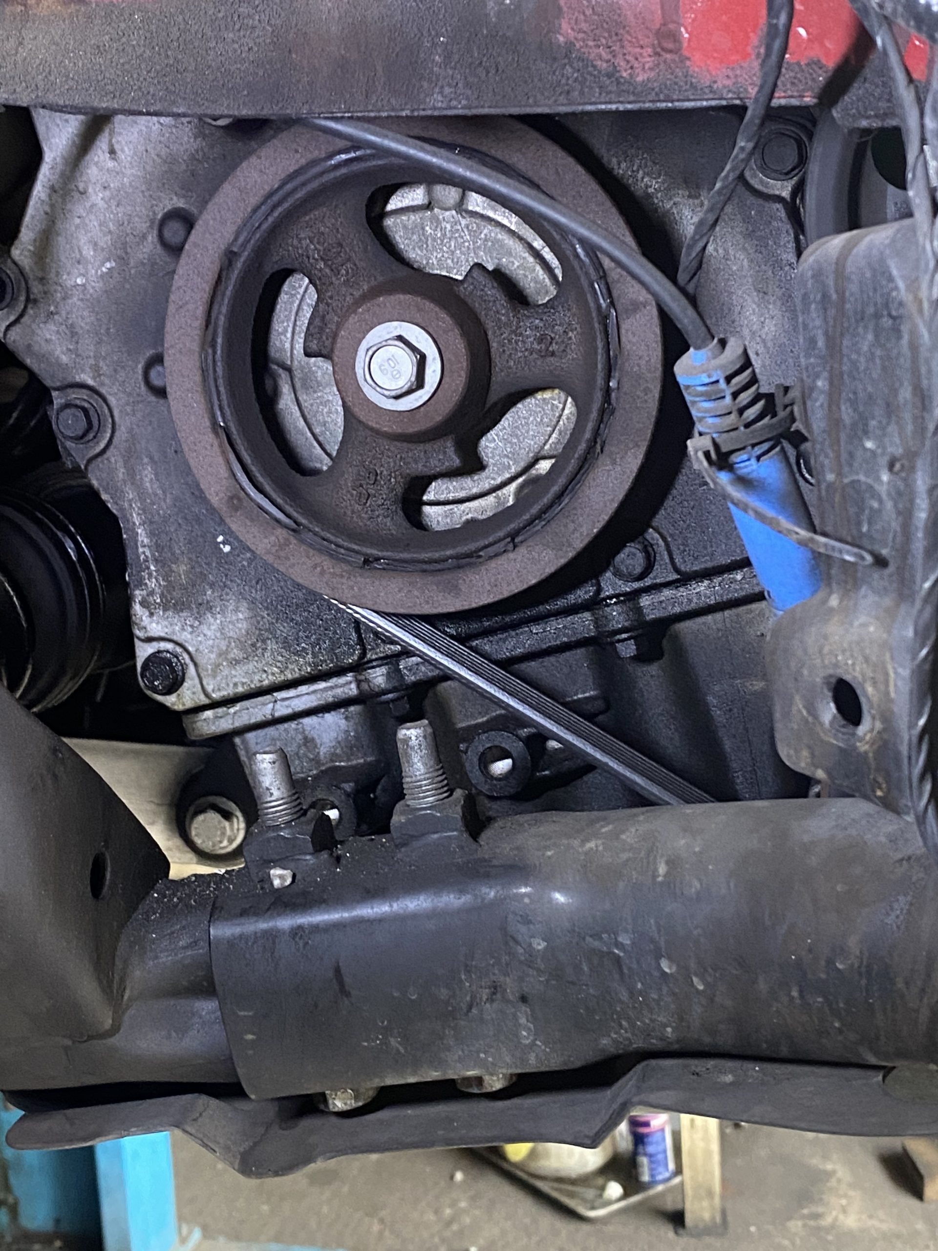 BMWミニ(R50)クランクプーリー交換